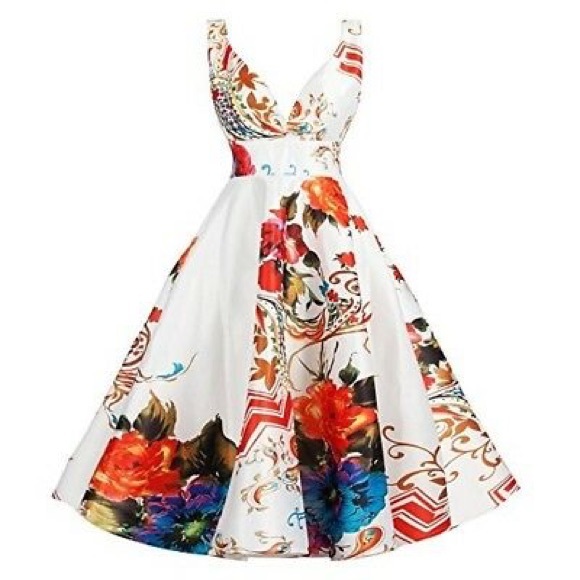 OThread Dresses & Skirts - OThread Women's Deep V-Neck Floral Printed Satin